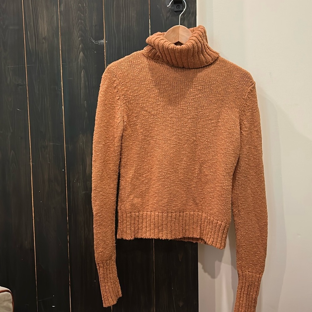 Orange/Brown Turtleneck